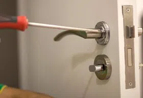 Florida City Locksmith Store Florida City, FL 305-506-2914 - 17a-Install-New-Lock